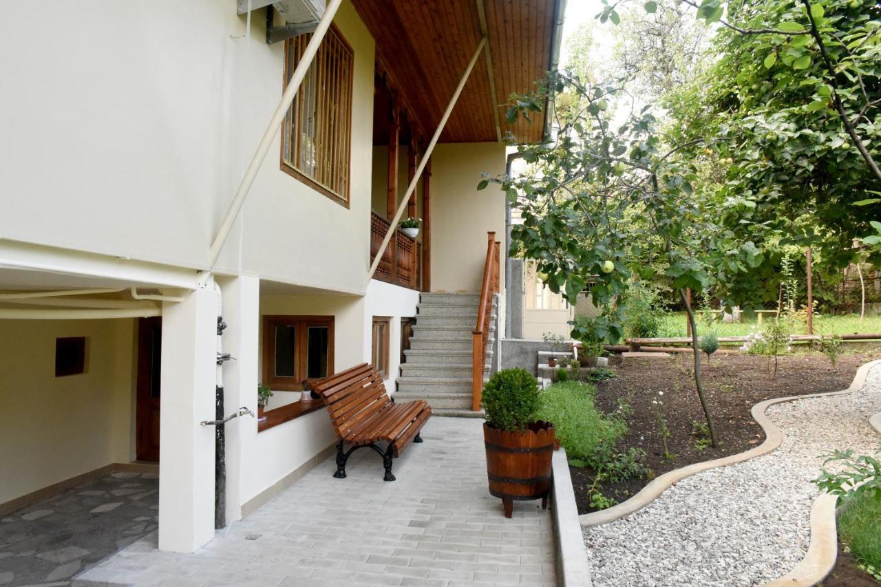 Guest House Kartuli Suli Telavi Exterior photo